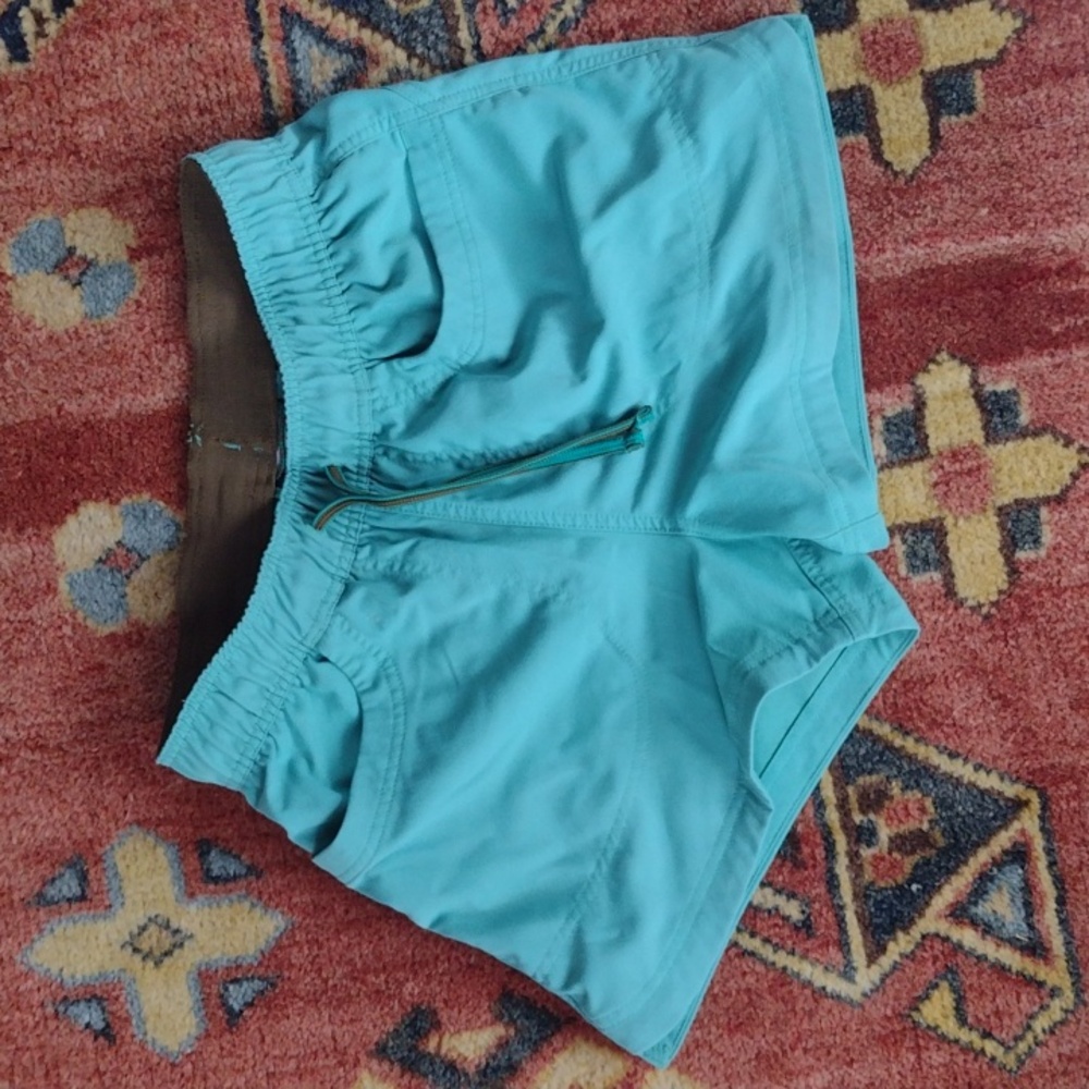 Girl's REI swim/ hike shorts. Size M (10 -12)